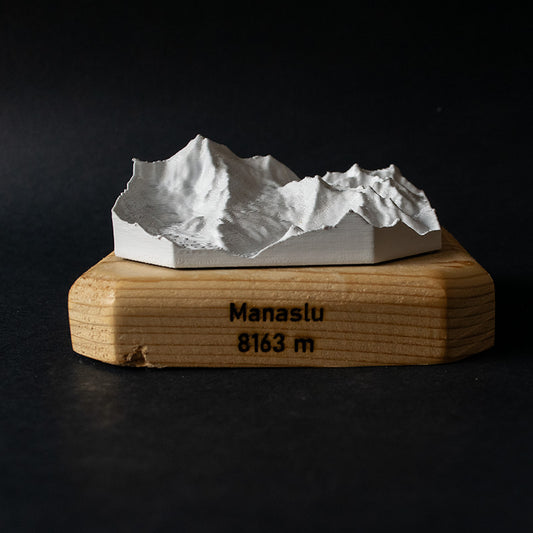 Manaslu montagne 3D