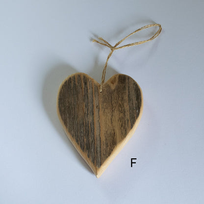 Cuori in legno rustico - da appendere
